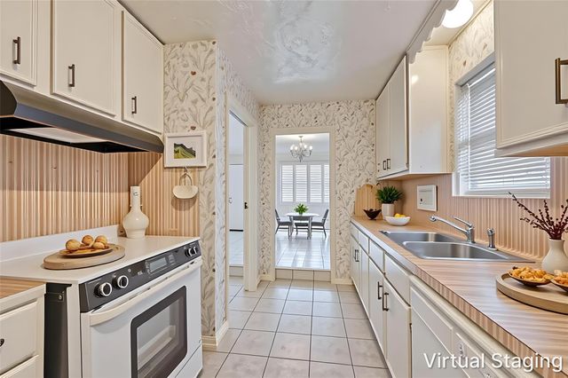 10815 Riderwood Drive, Houston, TX 77099
