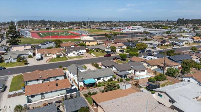 4716 S B Street, Oxnard, CA 93033