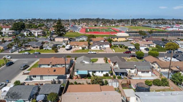 4716 S B Street, Oxnard, CA 93033