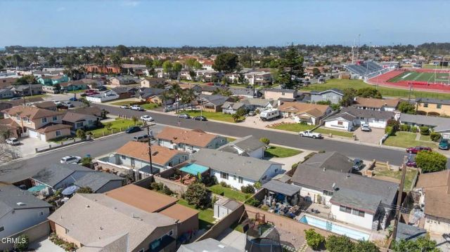 4716 S B Street, Oxnard, CA 93033