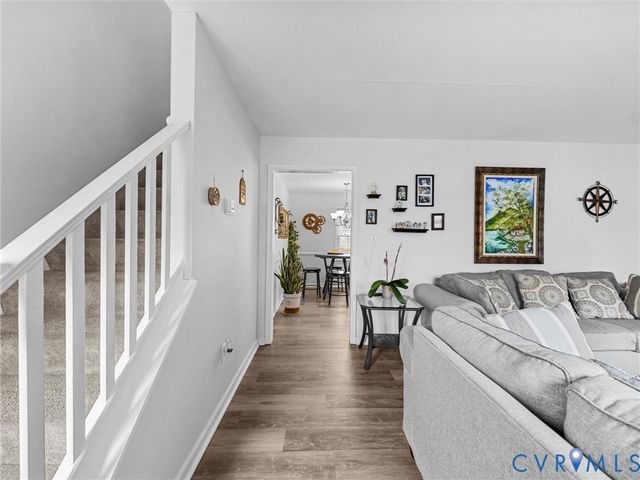 9402 Malcott Ct, North Chesterfield, VA 23237