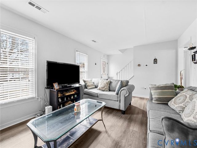 9402 Malcott Ct, North Chesterfield, VA 23237