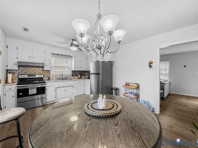 9402 Malcott Ct, North Chesterfield, VA 23237