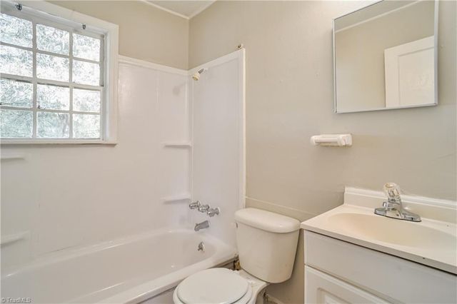 1113 Louise Road, Winston-salem, NC 27107