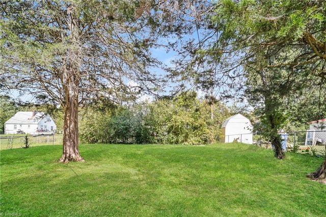 1113 Louise Road, Winston-salem, NC 27107