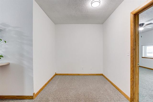 5590 E Lakeview Drive, Harrah, OK 73045