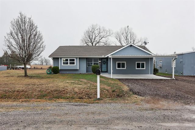 5590 E Lakeview Drive, Harrah, OK 73045