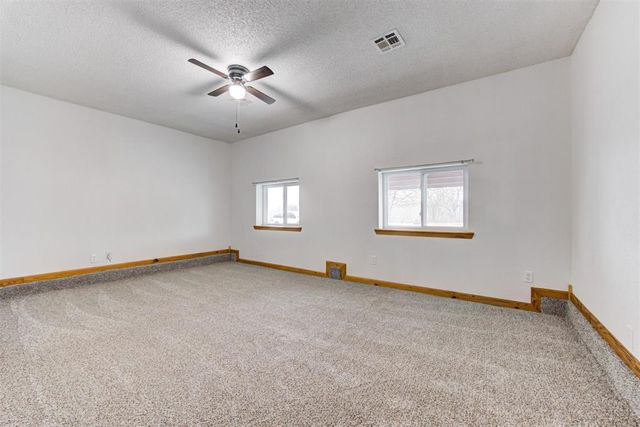 5590 E Lakeview Drive, Harrah, OK 73045