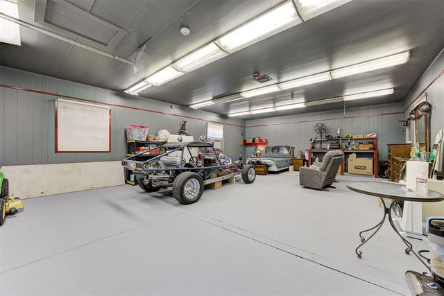 5590 E Lakeview Drive, Harrah, OK 73045