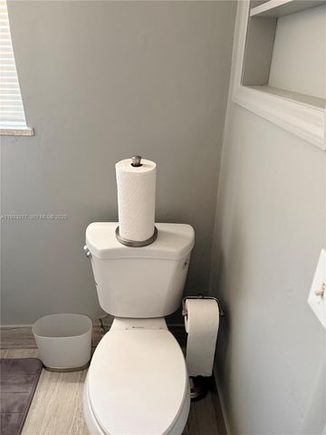 249 SW 4th St 1-2, Dania Beach, FL 33004