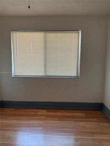 249 SW 4th St 1-2, Dania Beach, FL 33004