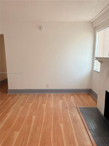 249 SW 4th St 1-2, Dania Beach, FL 33004