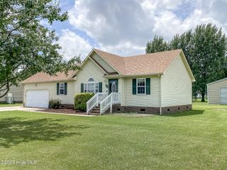 207 Melonie Drive, Elizabeth City, NC 27909
