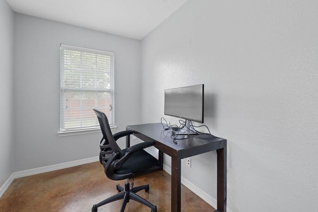 5700 Jain LN, Austin, TX 78721