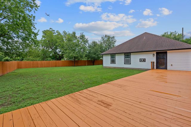 5700 Jain LN, Austin, TX 78721