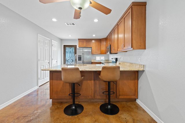 5700 Jain LN, Austin, TX 78721