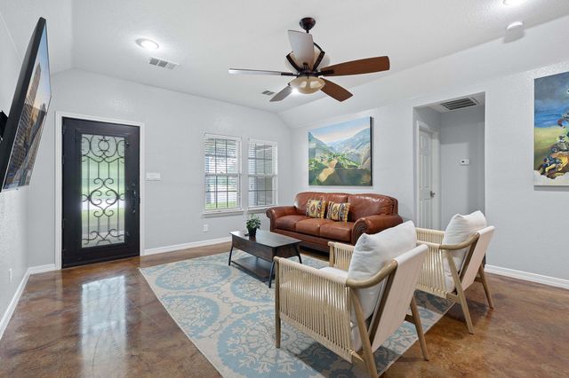 5700 Jain LN, Austin, TX 78721