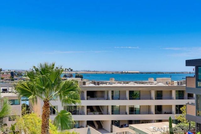 2942 Lawrence St., San Diego, CA 92106