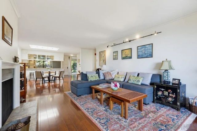 2942 Lawrence St., San Diego, CA 92106