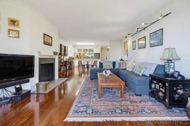 2942 Lawrence St., San Diego, CA 92106