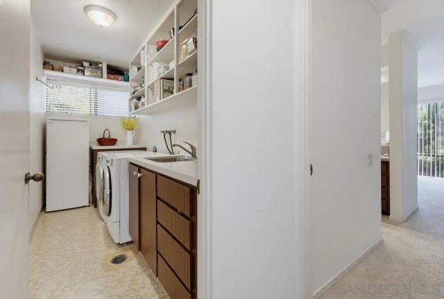 2942 Lawrence St., San Diego, CA 92106