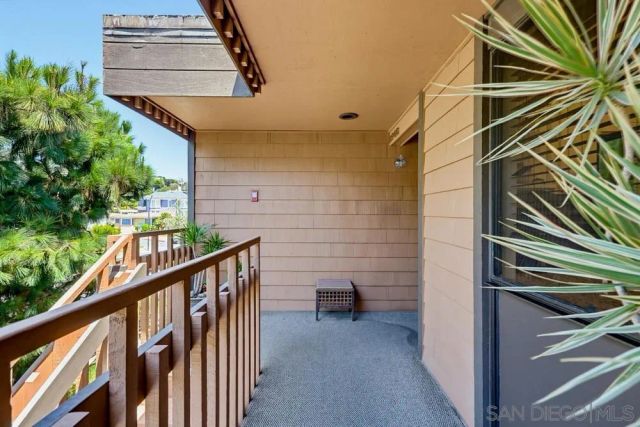 2942 Lawrence St., San Diego, CA 92106