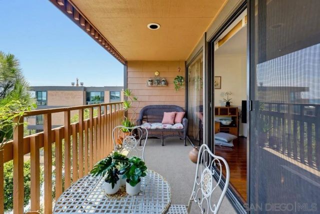 2942 Lawrence St., San Diego, CA 92106
