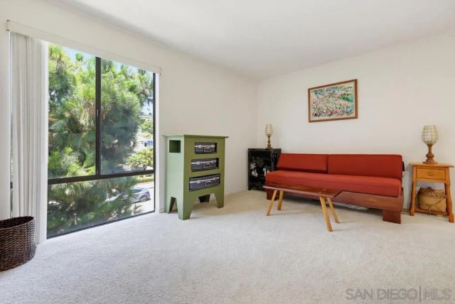 2942 Lawrence St., San Diego, CA 92106