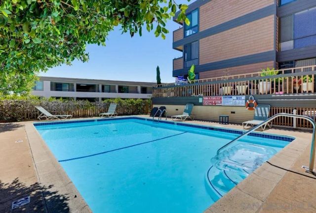 2942 Lawrence St., San Diego, CA 92106