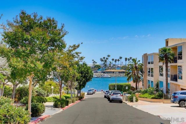 2942 Lawrence St., San Diego, CA 92106