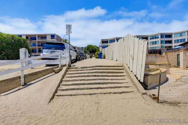 2942 Lawrence St., San Diego, CA 92106
