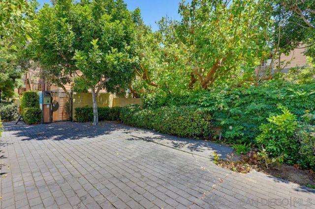 2942 Lawrence St., San Diego, CA 92106