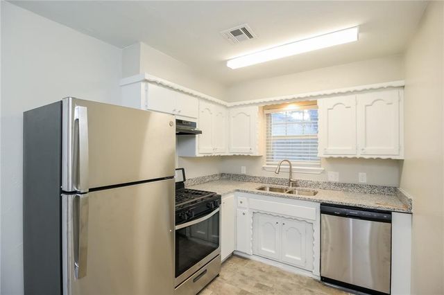 1153 Elmhurst Street, Moore, OK 73160