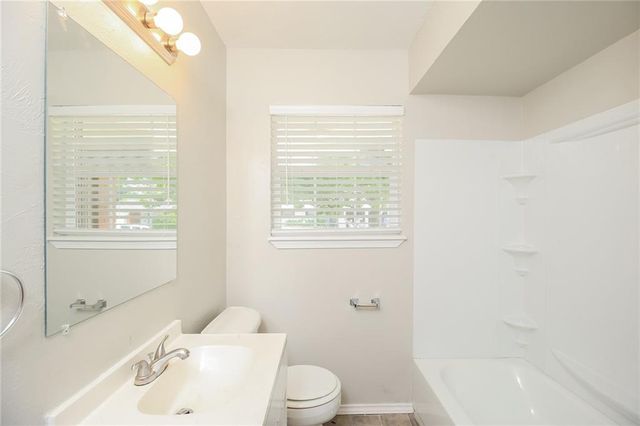 1153 Elmhurst Street, Moore, OK 73160