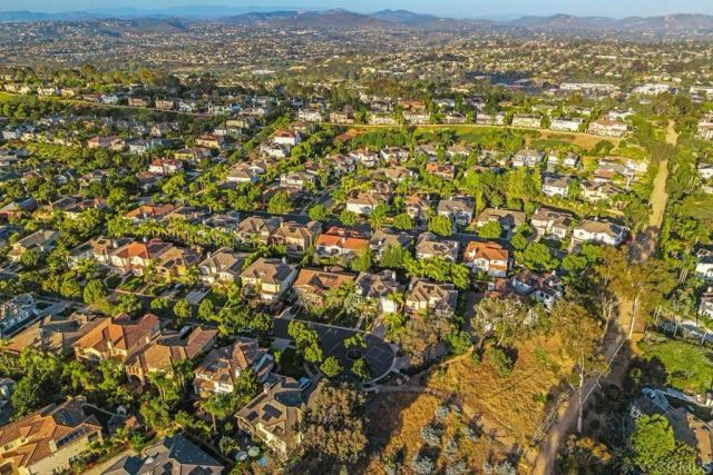 523 Samuel Court, Encinitas, CA 92024