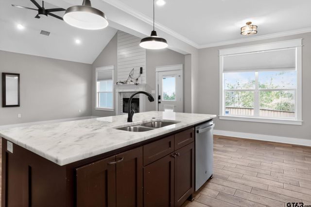 7600 County Road 210, Tyler, TX 75707