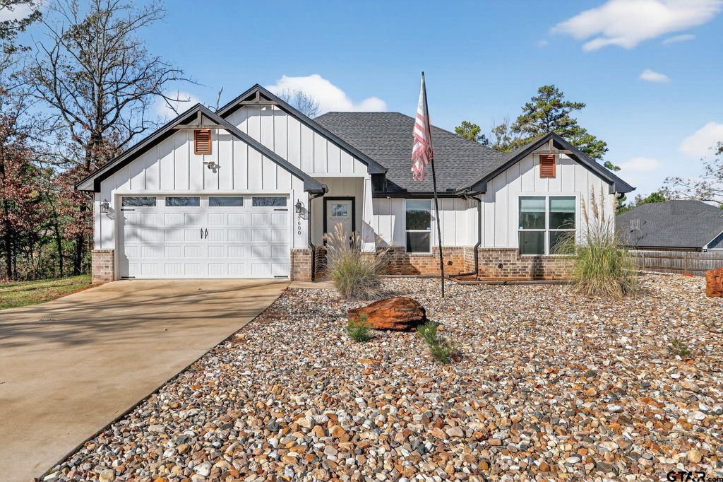 7600 County Road 210, Tyler, TX 75707