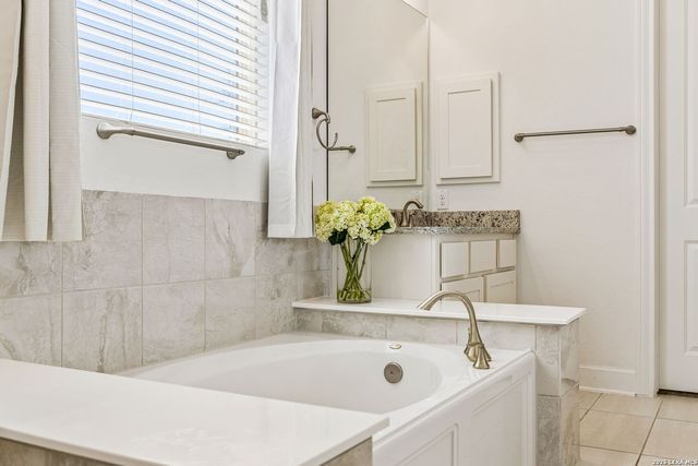 12602 Sotol Overlook, Helotes, TX 78023