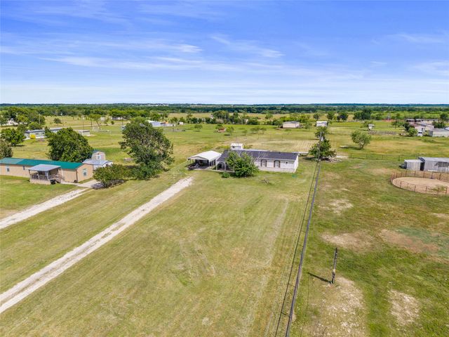 1212 County Road 136b, Terrell, TX 75161