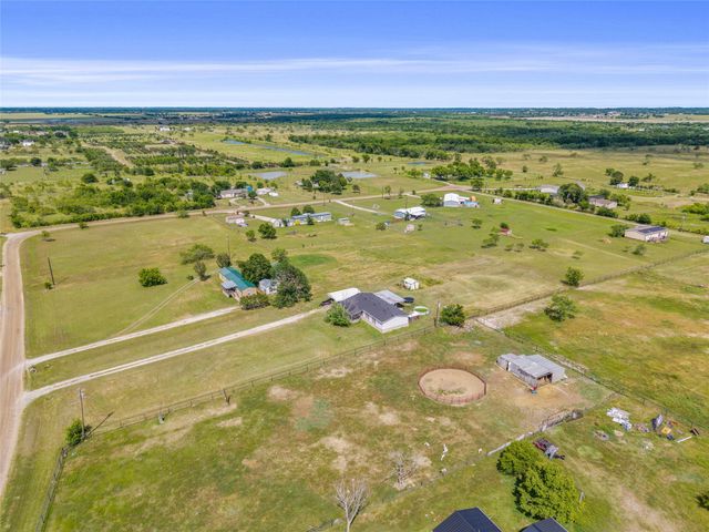 1212 County Road 136b, Terrell, TX 75161