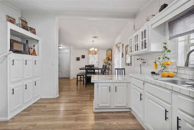 1212 County Road 136b, Terrell, TX 75161