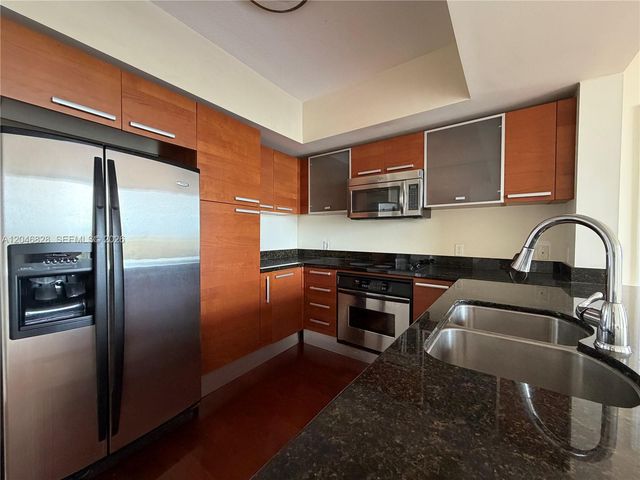 2030 S Douglas Road 716, Coral Gables, FL 33134