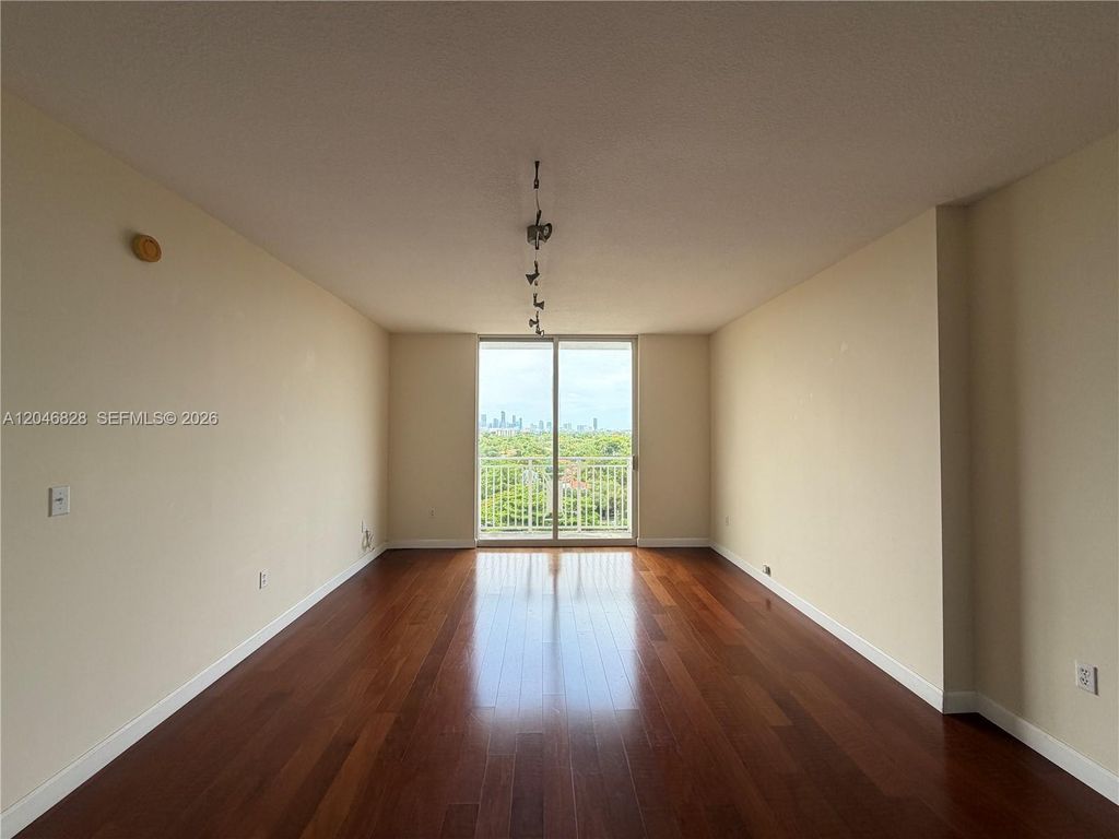 2030 S Douglas Road 716, Coral Gables, FL 33134