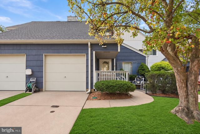 7 GEORGETOWN RD, Lindenwold, NJ 08021