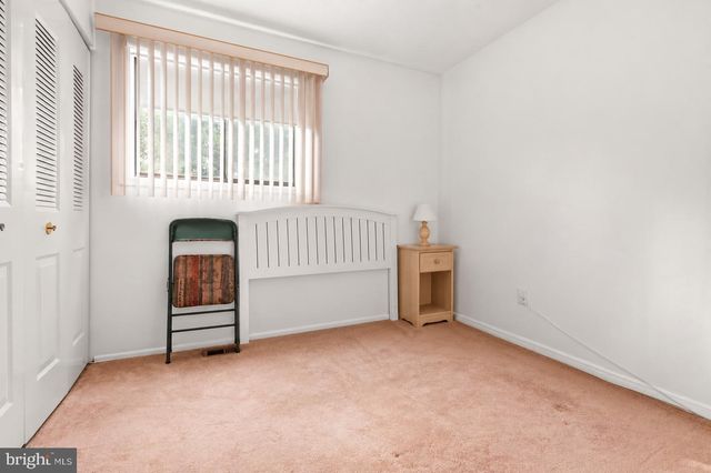 7 GEORGETOWN RD, Lindenwold, NJ 08021