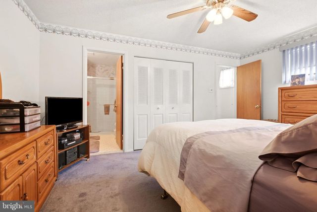 7 GEORGETOWN RD, Lindenwold, NJ 08021