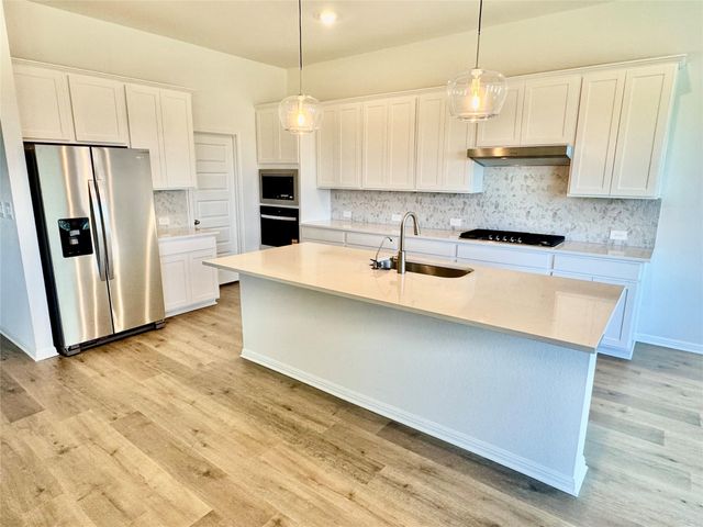 1824 South Main ST, Kyle, TX 78640