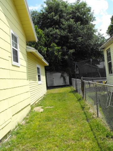 5324 FREMONT Street, Jacksonville, FL 32210