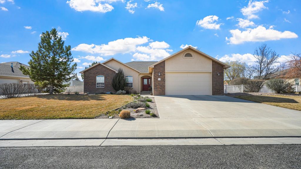 715 Lochwood Way, Grand Junction, CO 81505