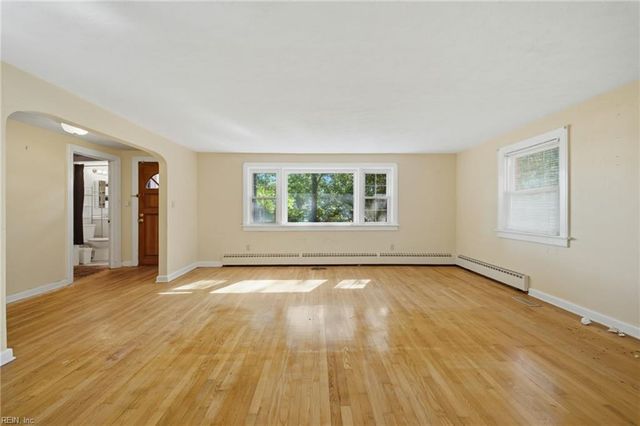 4525 Old Princess Anne RD, Virginia Beach, VA 23462